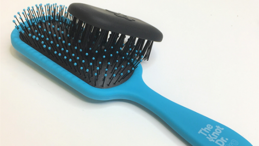 How to keep my brush clean?