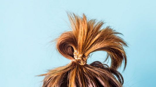 I seem to be seeing more split ends in my hair: what can I do?