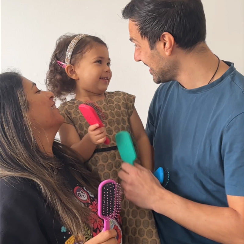 Red Knotty Kids® Hairbrush - The Knot Dr.